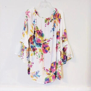 Melissa‎ Paige Floral Top